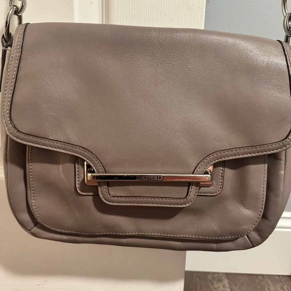 Vintage Coach Taylor Leather Crossbody Bag - Picture 7 of 9